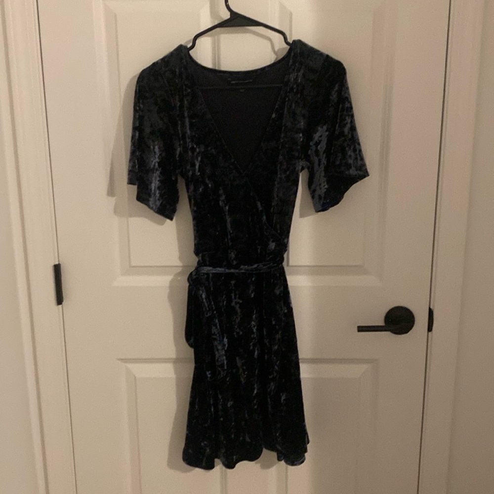 American Eagle - size medium